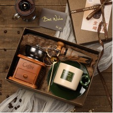 Кофейный набор A3 для приготовления кофе ручная ретро кофемолка+чашка с блюдцем+ ложка+банка для кофе подарочной упаковке Green Кофейный набор A3 для приготовления кофе ручная ретро кофемолка+чашка с блюдцем+ ложка+банка для кофе подарочной упаковке Green