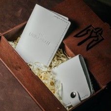 Жіночий подарунковий набір з гаманця Біфолд та обкладинки на паспорт Жіночий подарунковий набір з гаманця Біфолд та обкладинки на паспорт