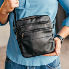 Чоловіча шкіряна чорна сумка через плече Detroit глянець Чоловіча шкіряна чорна сумка через плече Detroit глянець