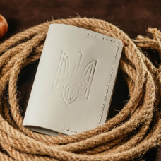 Обкладинка на паспорт жіноча біла Тризуб Обкладинка на паспорт жіноча біла Тризуб